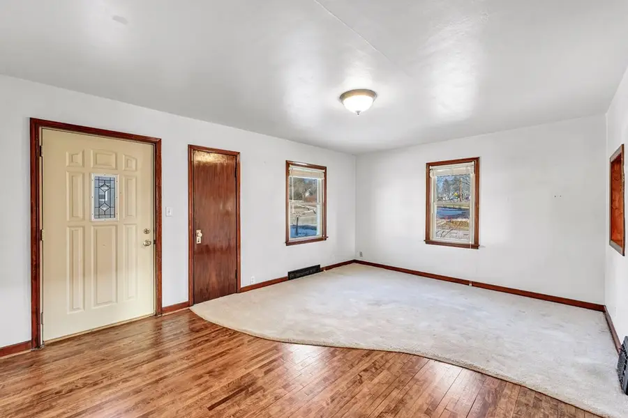 94 E North Water St, Algoma, WI 54201 - Image #3