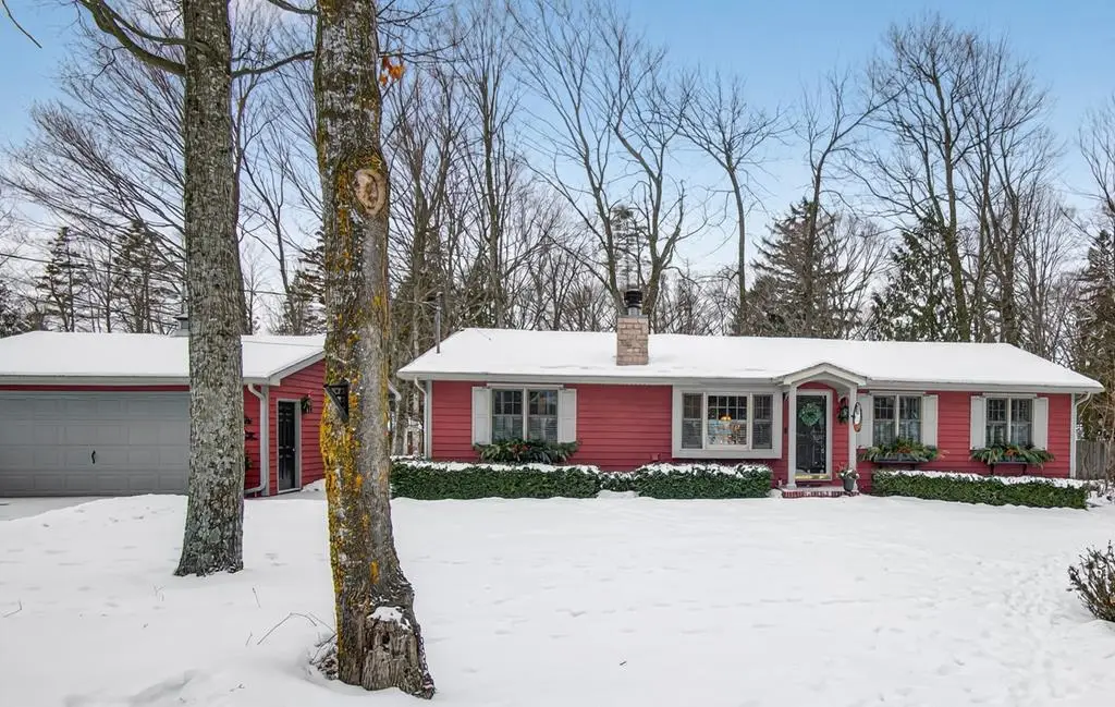 10855 N Spring Rd, Sister Bay, WI 54234 - #1