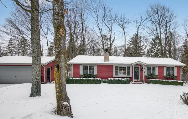 10855 N Spring Rd, Sister Bay, WI 54234