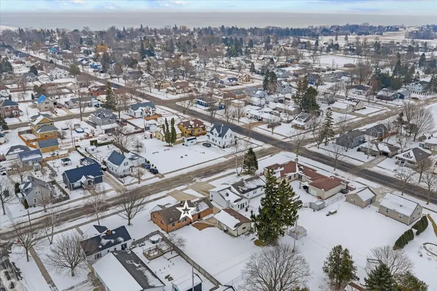 705 2nd St, Kewaunee, WI 54216 - #3