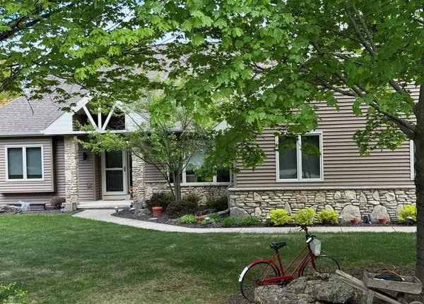 7696 Muirfield Ct, Baileys Harbor, WI 54202