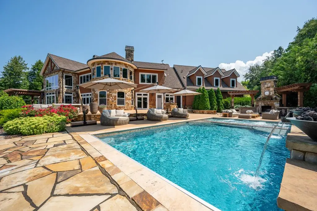 5707 Bay Shore Dr, Sturgeon Bay, WI 54235 - #1