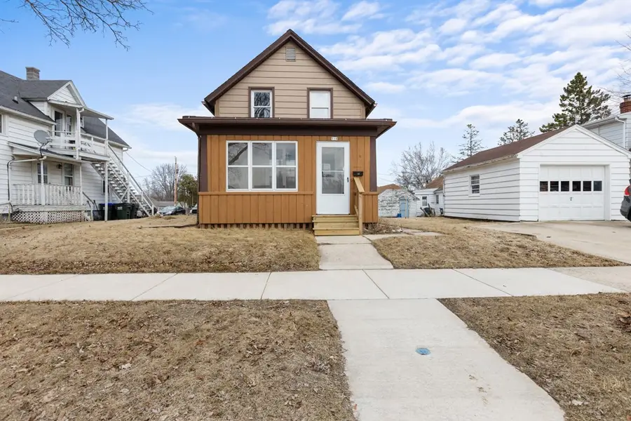 518 Frank Ave, Algoma, WI 54201 - #3