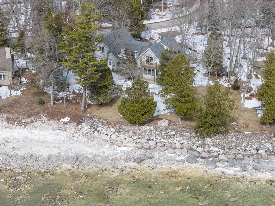 4174 Glidden Dr, Sturgeon Bay, WI 54235 - #2