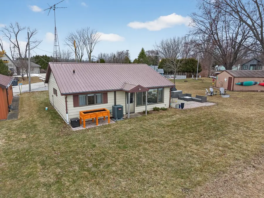 8890 Twin Harbor Rd, Sturgeon Bay, WI 54235 - #2