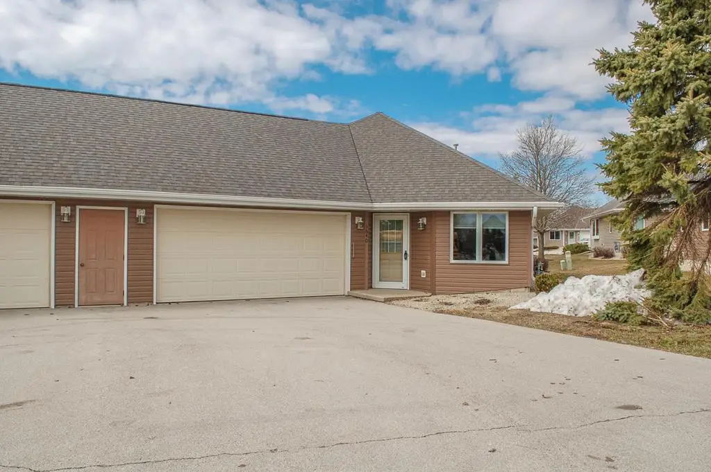 1640 Iowa St #2C, Sturgeon Bay, WI 54235 - #1