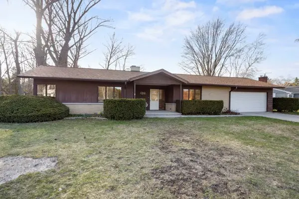 729 S 12th Ave, Sturgeon Bay, WI 54235 - #2