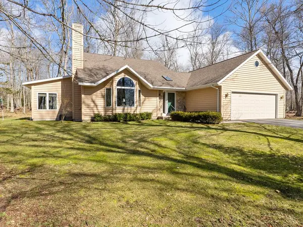 4209 Glidden Dr, Sturgeon Bay, WI 54235