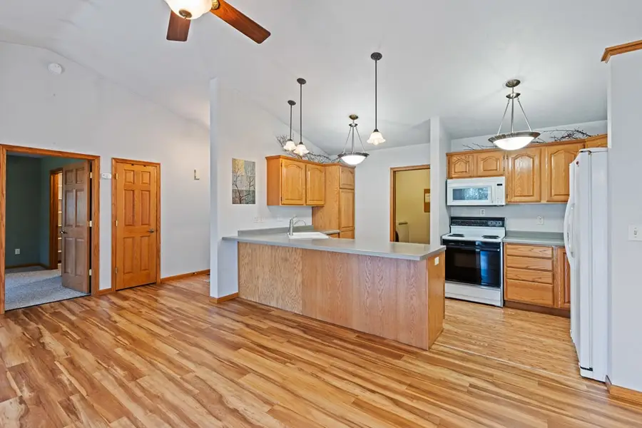 215 N 18th Pl, Sturgeon Bay, WI 54235 - #2