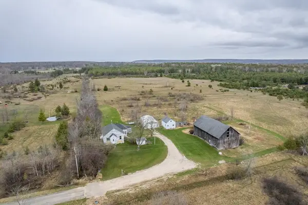 6776 Djuplin Rd, Sturgeon Bay, WI 54235