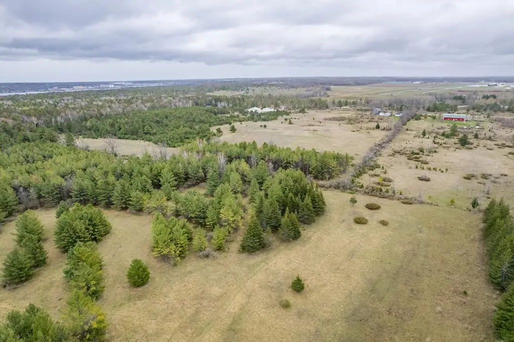 3920 Sargeant Rd, Sturgeon Bay, WI 54235 - #1