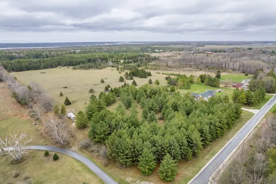 3920 Sargeant Rd, Sturgeon Bay, WI 54235 - #3