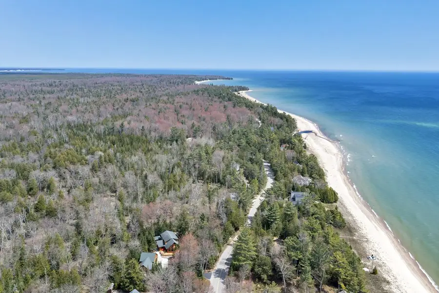 3869 Glidden Dr, Sturgeon Bay, WI 54235 - #3