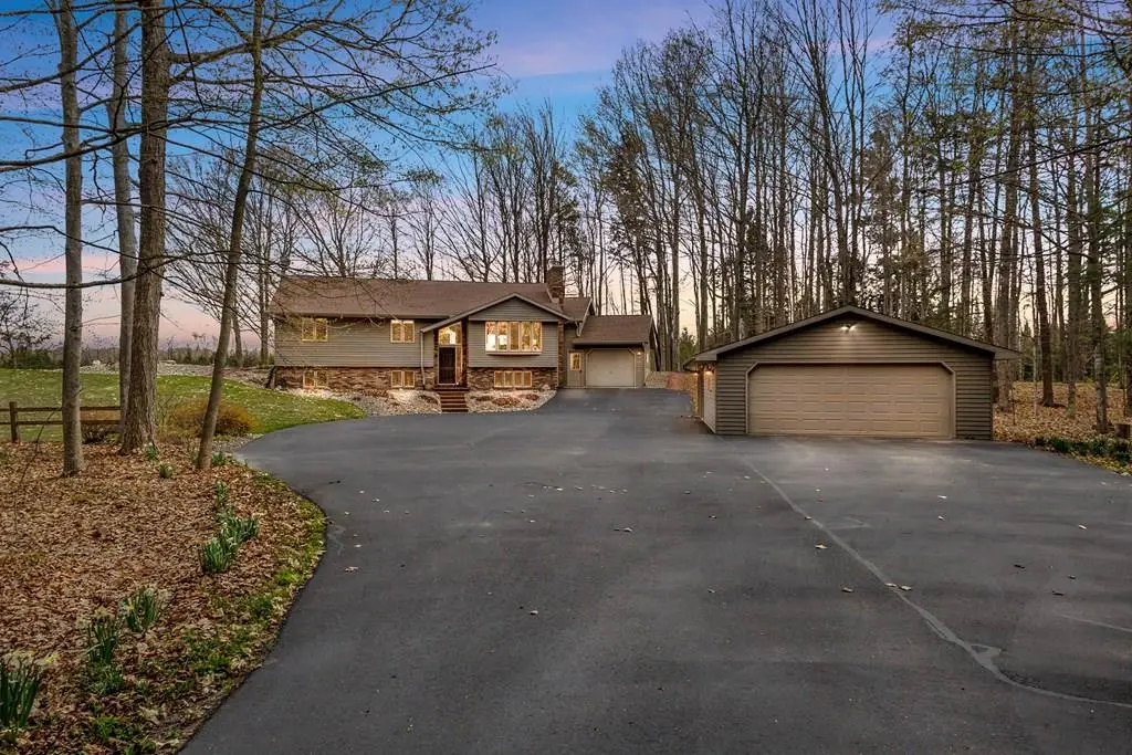 4511 Willow Rd, Egg Harbor, WI 54209 - #1