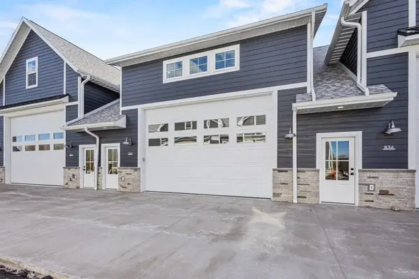 840 S 18th Ave #8, Sturgeon Bay, WI 54235 - #3