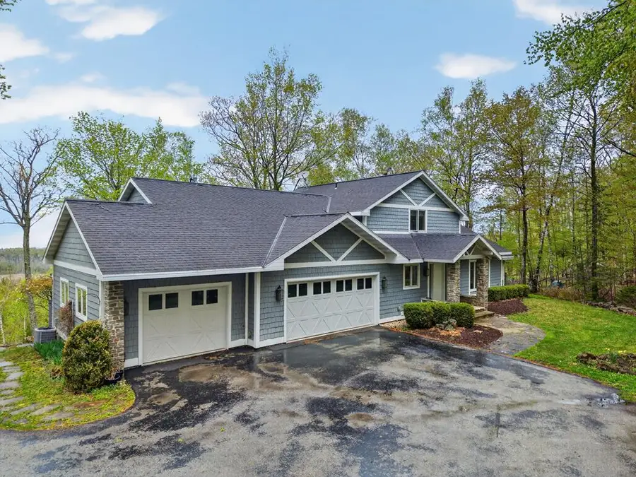 8125 Chateau Dr, Egg Harbor, WI 54209 - #2