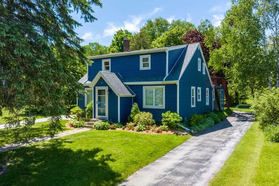 219 S Hudson Ave, Sturgeon Bay, WI 54235 - #2