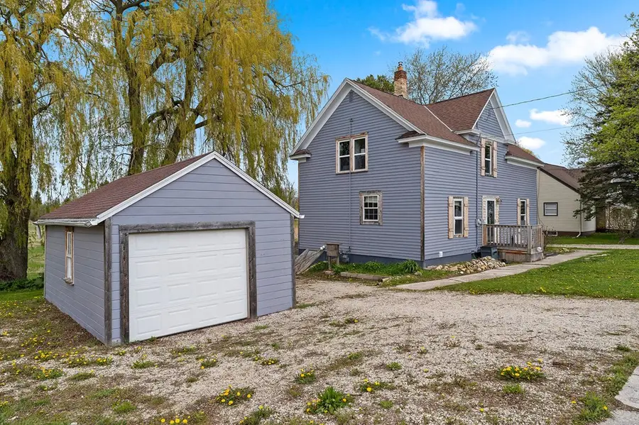 1215 Navarino St, Algoma, WI 54201 - #2
