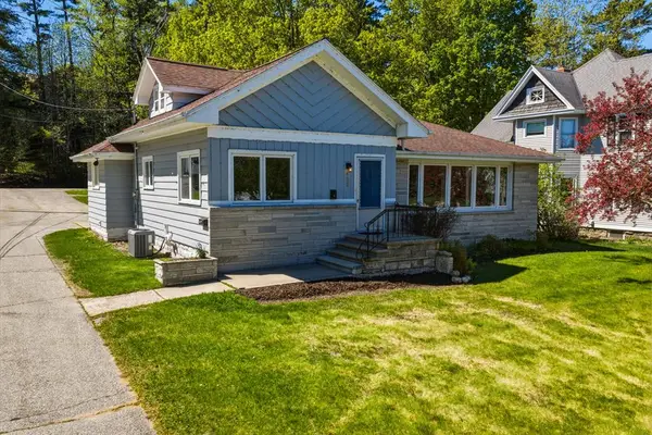 133 W Maple St, Sturgeon Bay, WI 54235