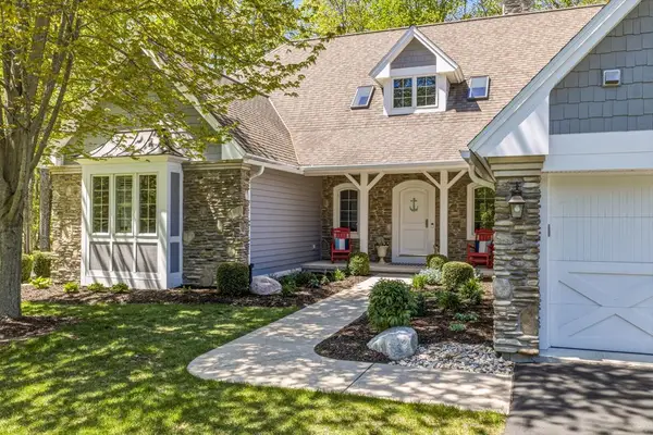10697 Admiral Dr #501, Sister Bay, WI 54234