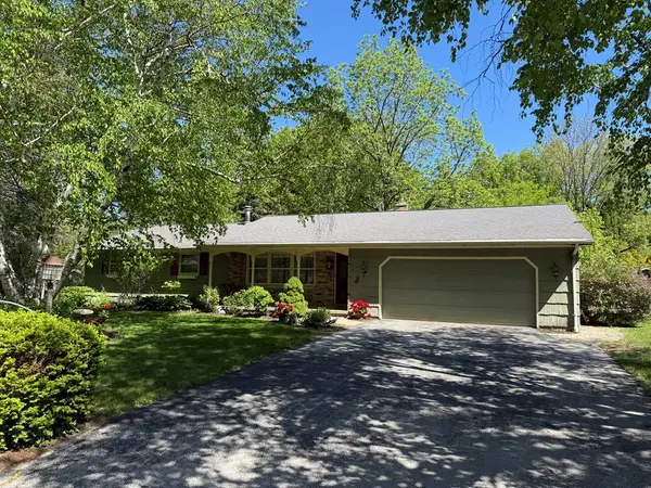 430 W Redwood Pl, Sturgeon Bay, WI 54235