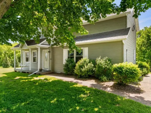 200 Haven Ln, Luxemburg, WI 54217