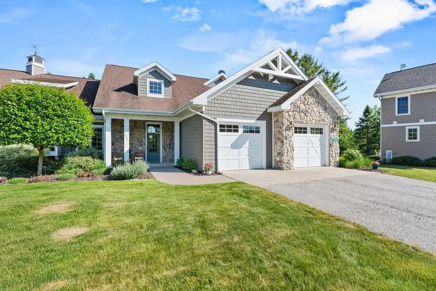 7042 Pinestraw Dr #2, Egg Harbor, WI 54209 - #2