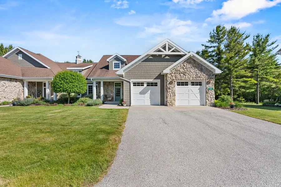 7042 Pinestraw Dr #2, Egg Harbor, WI 54209 - #3