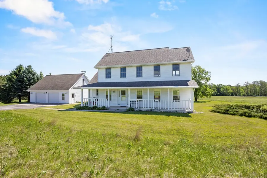 1322 S Lake Michigan Dr, Clay Banks, WI 54235 - #2