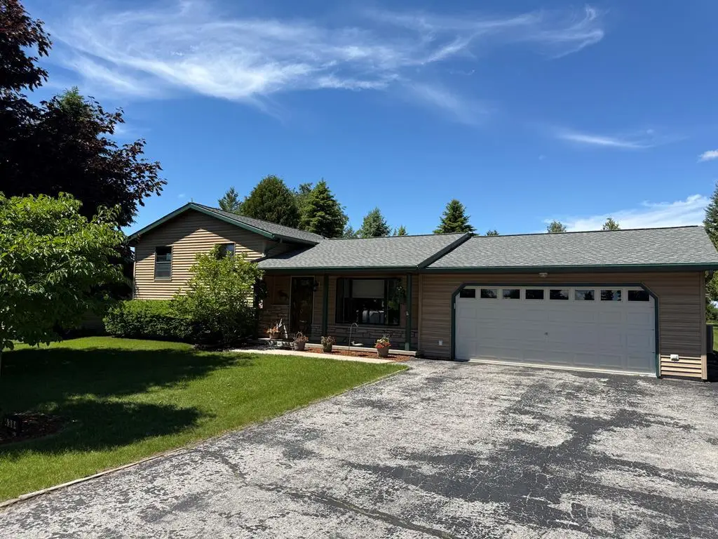 4384 Cricket Ln, Sturgeon Bay, WI 54235 - #1