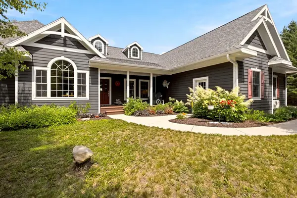 8508 Old Ledge Ln, Fish Creek, WI 54212