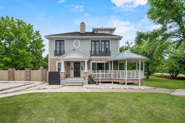 705 Lakeshore Dr, Kewaunee, WI 54216
