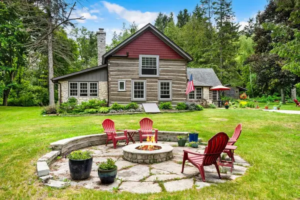 11919 Mink River Rd, Ellison Bay, WI 54210