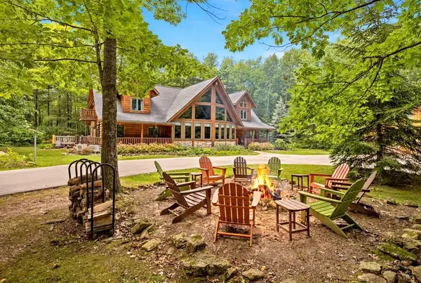 5579 Shady Acres Ln, Sturgeon Bay, WI 54235