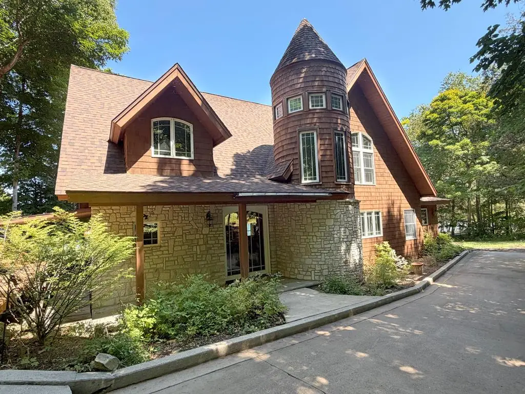 2228 Green Bay Rd, Washington Island, WI 54246 - #1