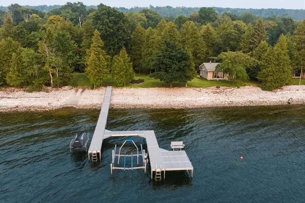 6421 Bay Shore Dr, Town of Egg Harbor, WI 54235