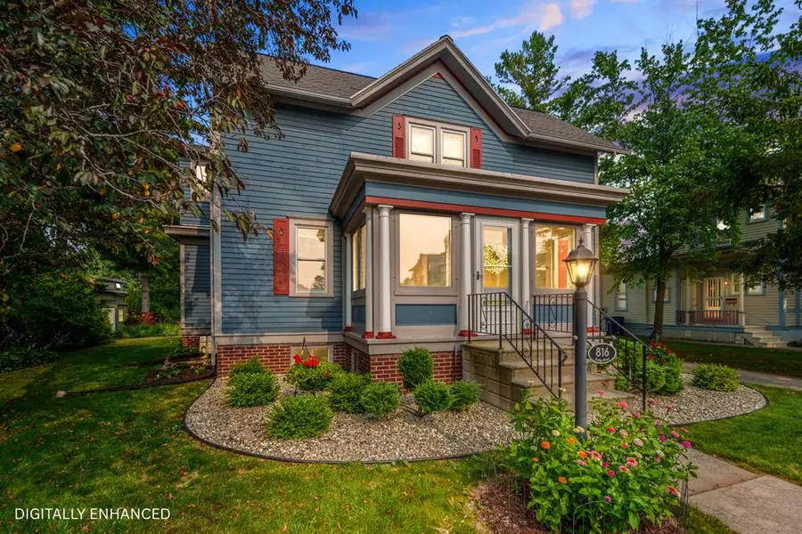 816 Dodge St, Kewaunee, WI 54216 - #2