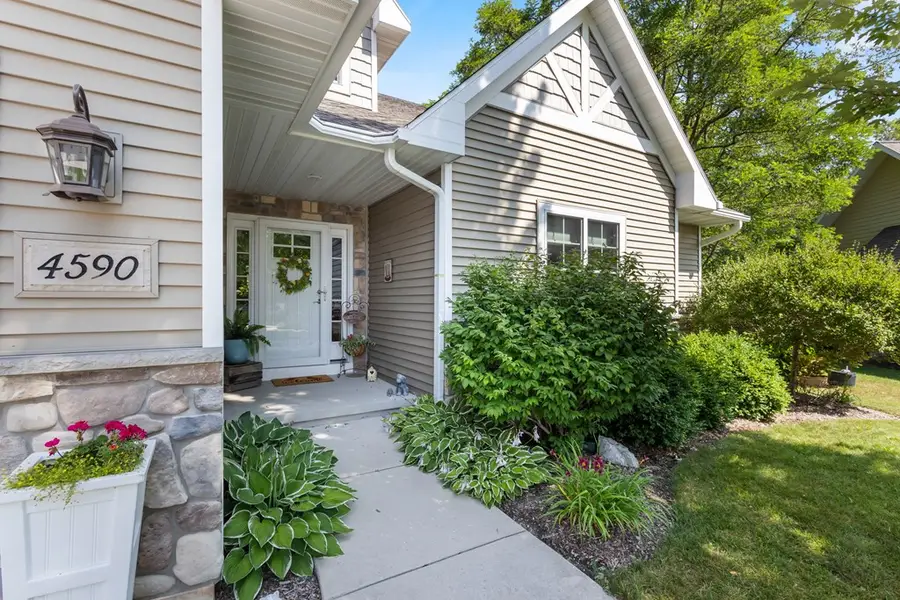 4590 Augusta Ct #207, Egg Harbor, WI 54209 - #3