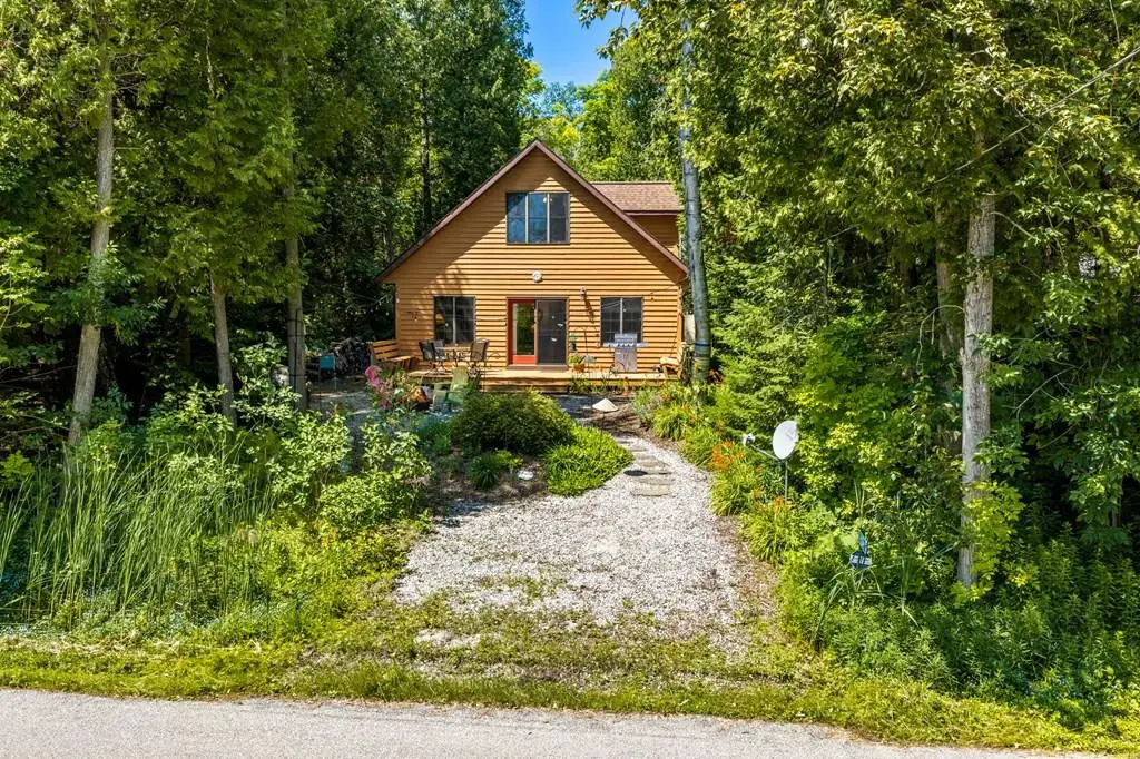 5385 W Shore Dr, Sturgeon Bay, WI 54235 - #1