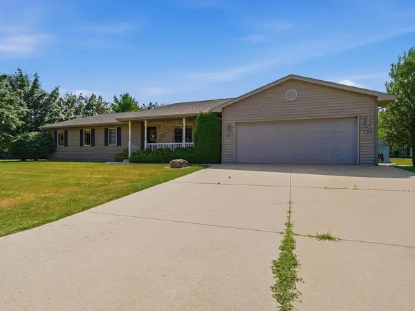 367 N 19th Ave, Sturgeon Bay, WI 54235