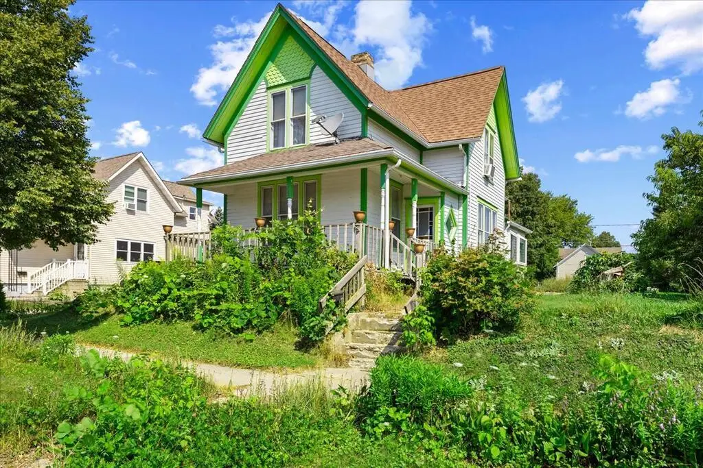 625 Center St, Kewaunee, WI 54216 - #1