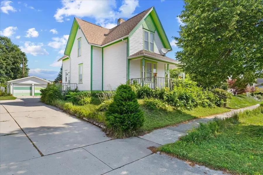 625 Center St, Kewaunee, WI 54216 - #2