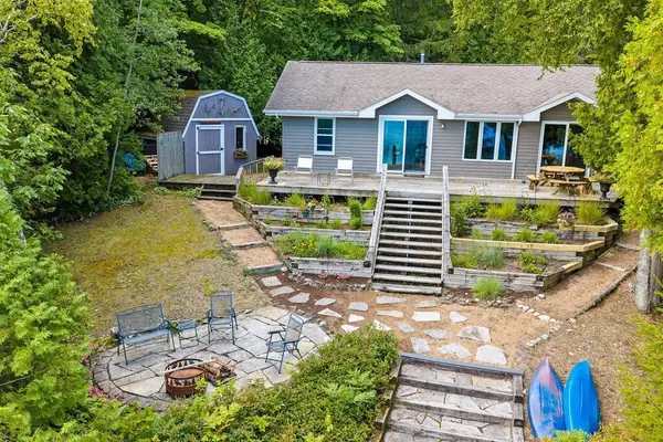 5526 Butts Rd, Sturgeon Bay, WI 54235