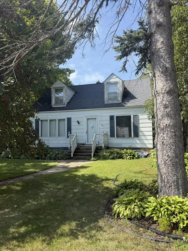 823 S 15th Ave, Sturgeon Bay, WI 54235