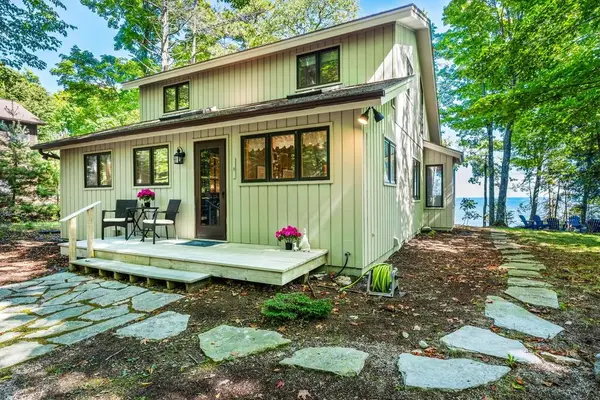 12454 Northern Door Rd, Ellison Bay, WI 54210