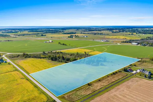 0 Hump Rd, Brussels, WI 54204