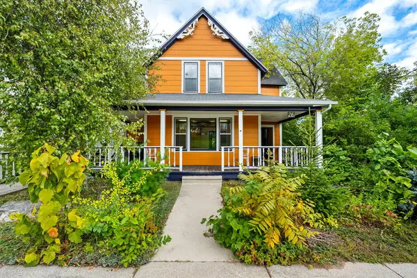 26 W Pine St, Sturgeon Bay, WI 54235