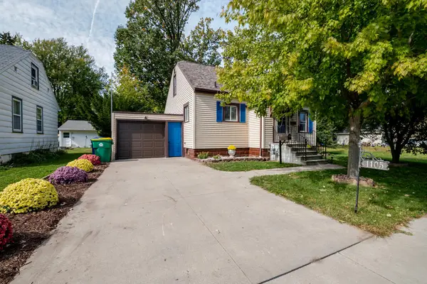 1105 Lincoln St, Green Bay, WI 54303