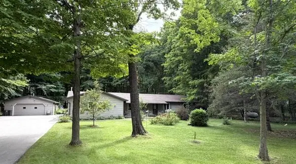 5485 Maple Heights Cir N, Sturgeon Bay, WI 54235