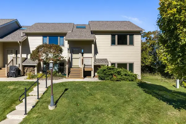7548 Bluff Pass #6-2, Egg Harbor, WI 54209